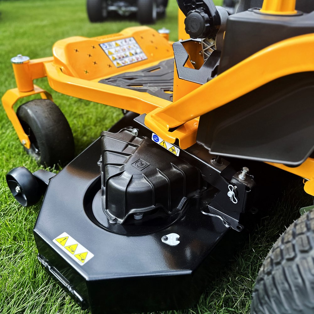 Tracto Cortadora Cub Cadet RTZ 54'' 24 HP | fiasa.com.ar | Fábrica de Implementos Agrícolas