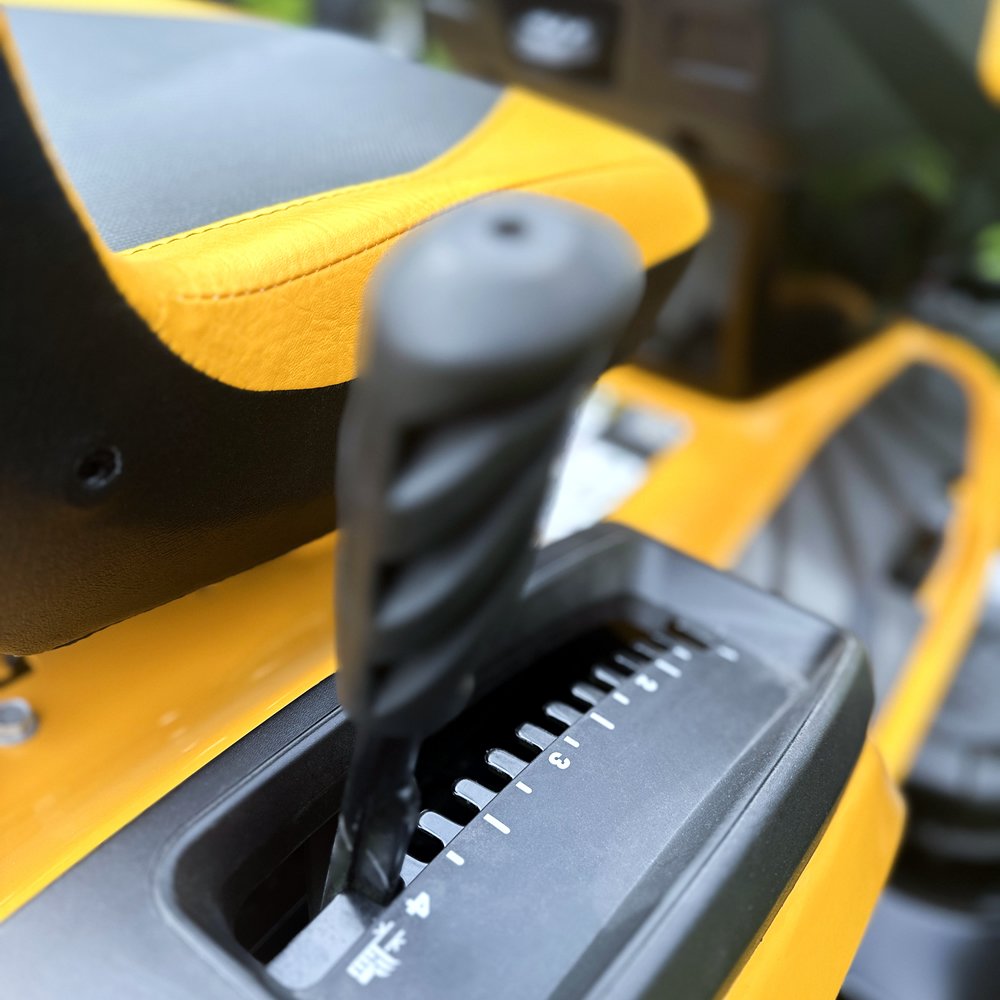 Tractor Cub Cadet Enduro LX 50 24 HP | fiasa.com.ar | Fábrica de Implementos Agrícolas