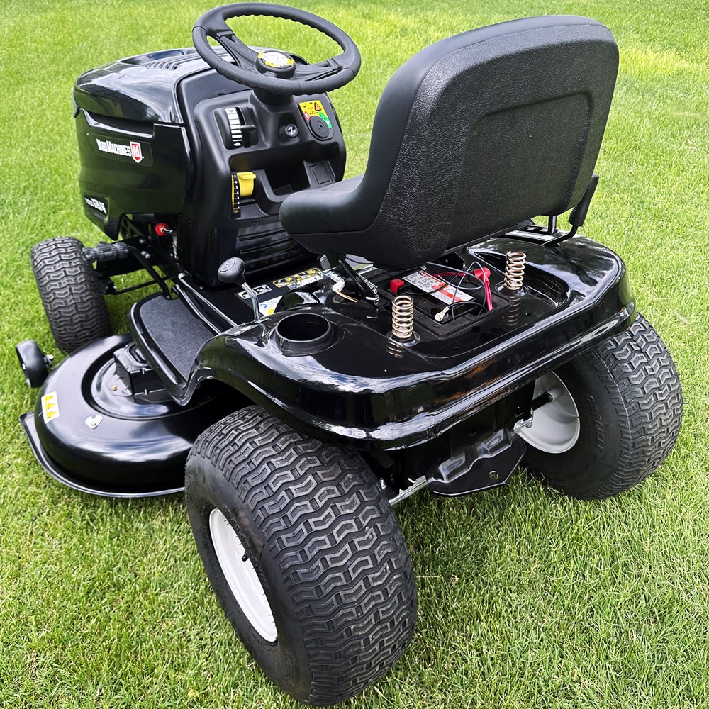 Tractor Yard Machines 13BJ77KT 22 HP | fiasa.com.ar | Fábrica de Implementos Agrícolas